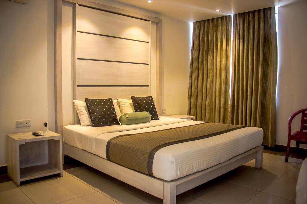Ivy Lane Colombo Hotel Екстериор снимка